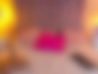 Live cam show with Alice Jones - Normal on Camsoda