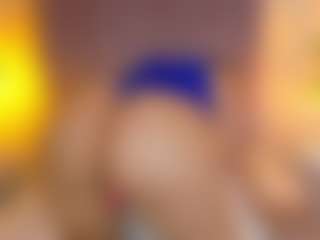 Alice Jones MILF webcam performer live streaming