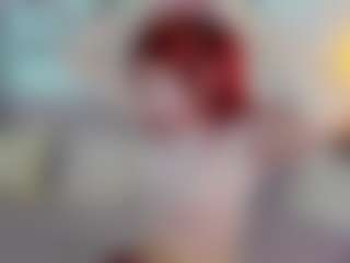CreamyLissa MILF webcam performer live streaming