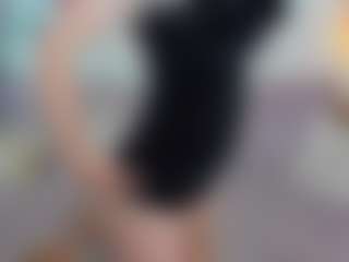 Live cam show with CreamyLissa - Red Hair on CamwithHer