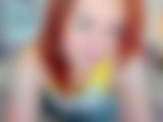 Live cam show with CreamyLissa - Hairy Pussy MILF on liverealitysex.com