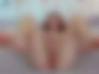 CreamyLissa's Live Sex Cam Show