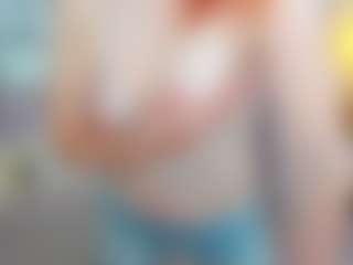 CreamyLissa's Live Sex Cam Show