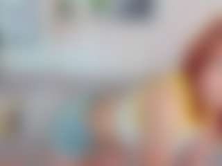 Live cam show with CreamyLissa - Red Hair on Camsoda