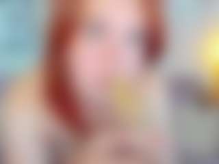 Live cam show with CreamyLissa - Bedroom Red Hair on CamClone