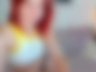 Live cam show with CreamyLissa - Green Eyes on Camsoda