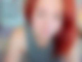 Live cam show with CreamyLissa - Red Hair Dildo on Hubzter Live