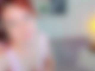 Live cam show with CreamyLissa - Red Hair Lush on livesuperchat.net