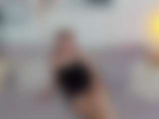 CreamyLissa's Live Sex Cam Show