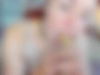 Live cam show with CreamyLissa - Red Hair on Camsoda
