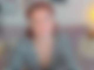Live cam show with CreamyLissa - Fetish MILF on Streamer API