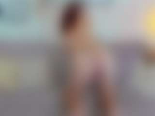 Live cam show with CreamyLissa - Green Eyes on pussylord.com