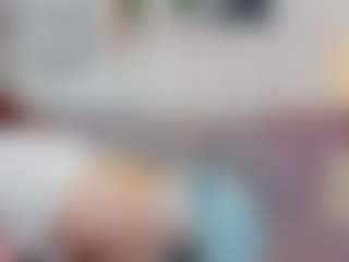 Live cam show with CreamyLissa - Red Hair on Lustler