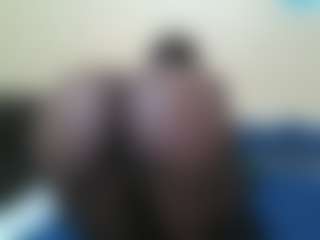 Horny-ella01's Live Sex Cam Show