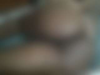 Horny-ella01's Live Sex Cam Show
