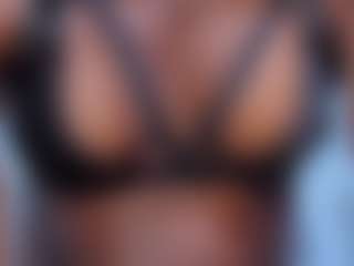 Live cam show with Coco-Kiiss - Facial on instabang