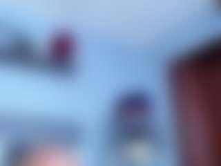 Live cam show with Coco-Kiiss - Black on eurowanks.com