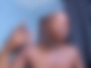 Live cam show with Coco-Kiiss - Black on googirlz