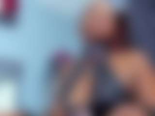 Live cam show with Coco-Kiiss - Creamy on SinfulBabes