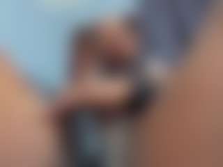 Live cam show with Coco-Kiiss - Deepthroat on fuklive.com