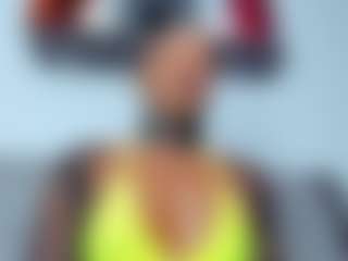 Live cam show with Coco-Kiiss - Shaved on fuklive.com
