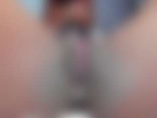 Live cam show with Coco-Kiiss - Brown Eyes Ebony on Chatstar