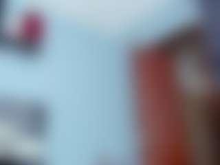 Live cam show with Coco-Kiiss - Ebony on Gym Cam Girls | colombia