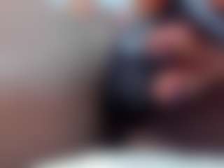 Live cam show with Coco-Kiiss - Fingering on wildcum.com