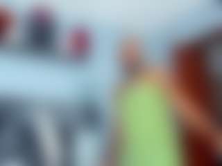 Live cam show with Coco-Kiiss - Ebony Small Tits on Hubzter Live