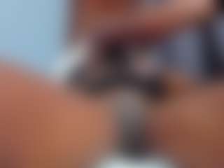 Live cam show with Coco-Kiiss - Dominant on TeamSkeetLive
