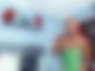 Live cam show with Coco-Kiiss - Dominant on madthumbs