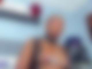 Live cam show with Coco-Kiiss - Spanks on Cam Slut
