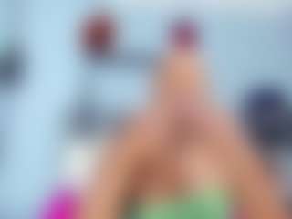 Live cam show with Coco-Kiiss - Brown Eyes Ebony on SmokeAndPoke