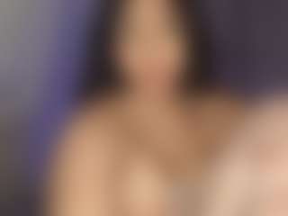 Live cam show with GinnaPalmer - Deepthroat on SxyPornLive