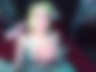 Live cam show with Sallylynn - Cum on livesuperchat.net