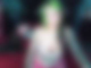 Live cam show with Sallylynn - Strip on Soda Cam