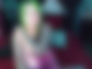 Live cam show with Sallylynn - Orgasm on CamClone