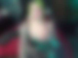 Live cam show with Sallylynn - Brown Eyes Brown Hair on CamSextacy