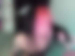 Live cam show with Sallylynn - Brown Eyes on SpankPalCams