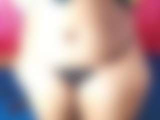 Live cam show with SultryCandy97 - Ebony on CamwithHer