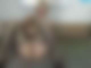 Live cam show with BonnieBotox - Blonde Hair on StripNow