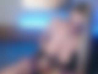 Live cam show with BonnieBotox - Granny on chickslive.net