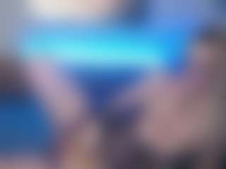 Live cam show with BonnieBotox - Granny Big Tits on SmokeAndPoke