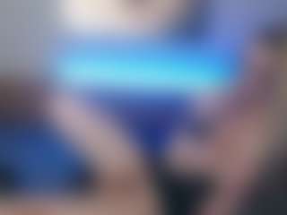 Live cam show with BonnieBotox - Blue Eyes on livesuperchat.net