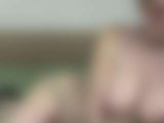 Live cam show with BonnieBotox - Blonde Hair Middle Aged on Milfs Live