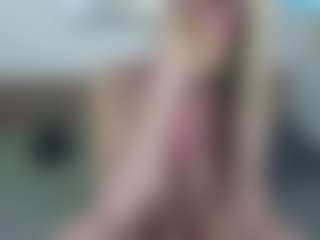 Live cam show with BonnieBotox - Blue Eyes on xxxlivecams.org