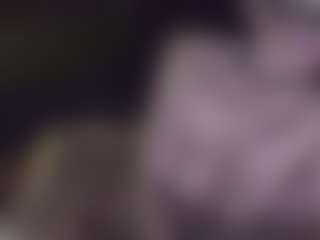 Live cam show with BonnieBotox - Granny Dildo on xplaylive.com