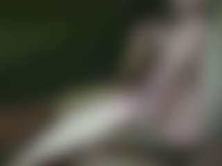 Live cam show with BonnieBotox - Blonde Hair Middle Aged on Chatstar