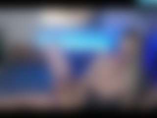 Live cam show with BonnieBotox - Blue Eyes on Camsoda
