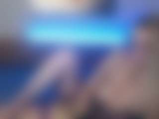 Live cam show with BonnieBotox - Granny on TeamSkeetLive